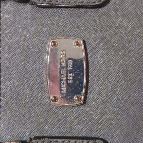 Michael Kors Saffiano Purse Crossbody Bag - Picture 2 of 13